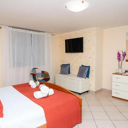 Contaldi House Apartment *